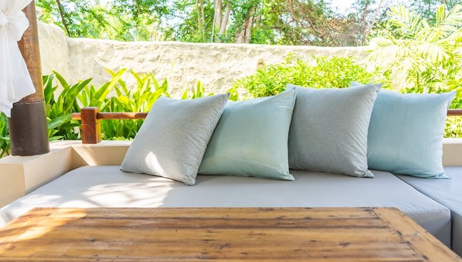 outdoor cushion supplier