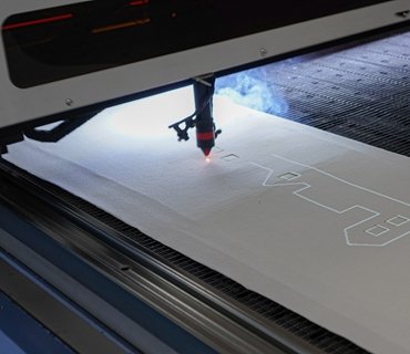 laser cutting machine